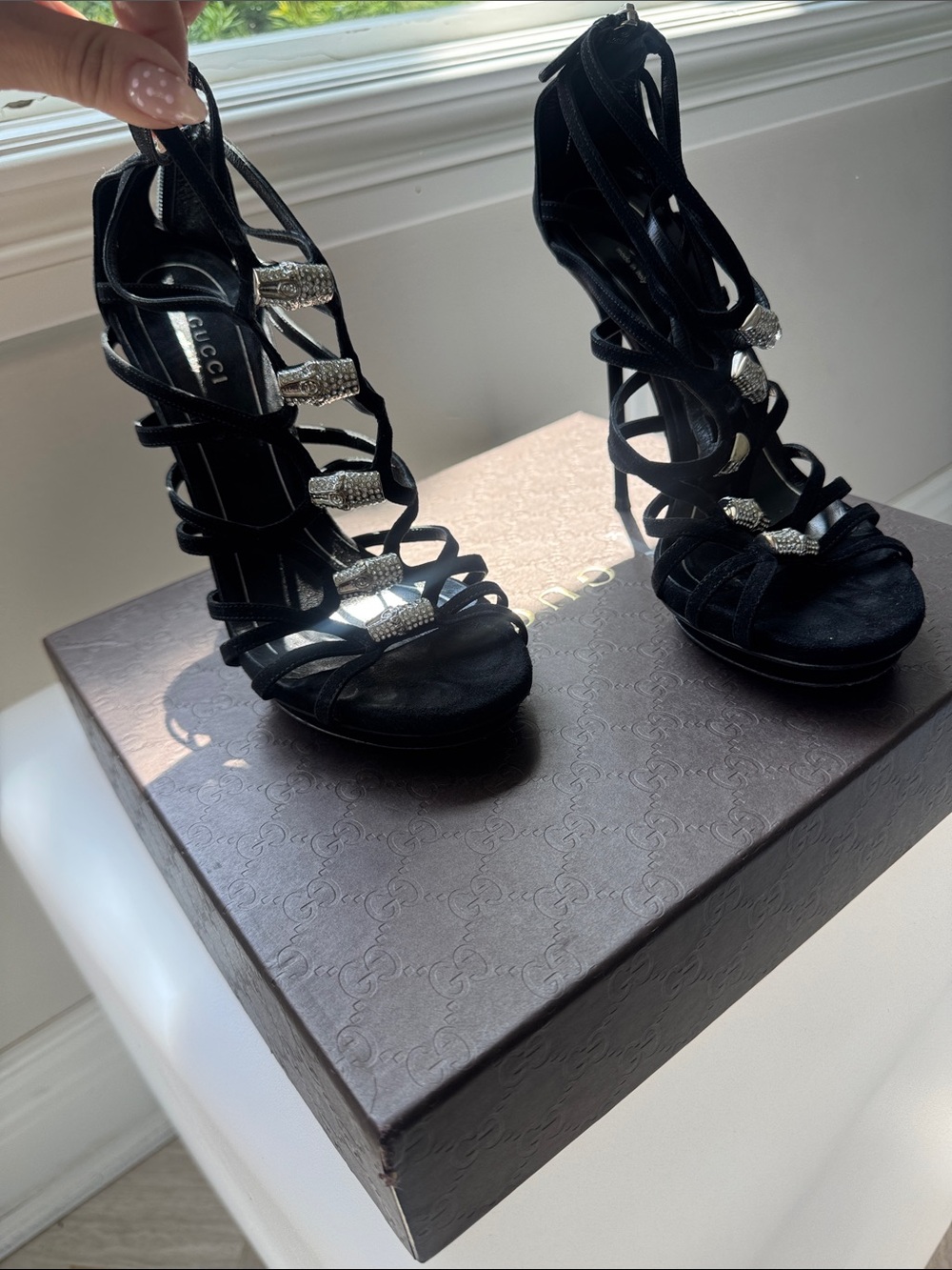 Gucci Black Strappy Crystal-Embellished Lace-Up Heels Scamosciato